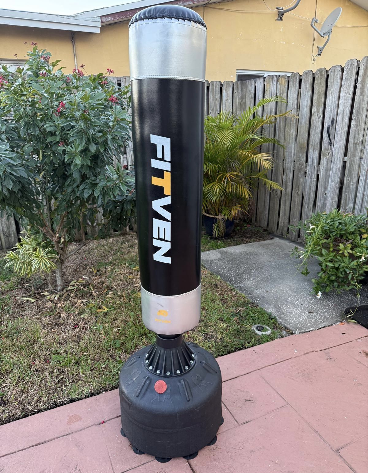 FITVEN Freestanding Punching Bag w/ Suction Cup Base for Adult Kids/Men, Stand Kickboxing Bag