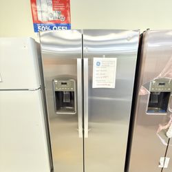 GE Side By Side Refrigerator/stainless Steel 