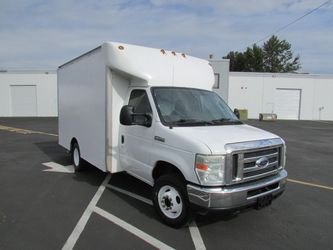 2013 Ford E-350 Cutaway