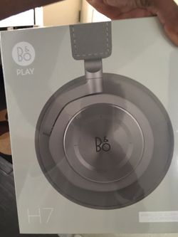 B&o play head phones new in box