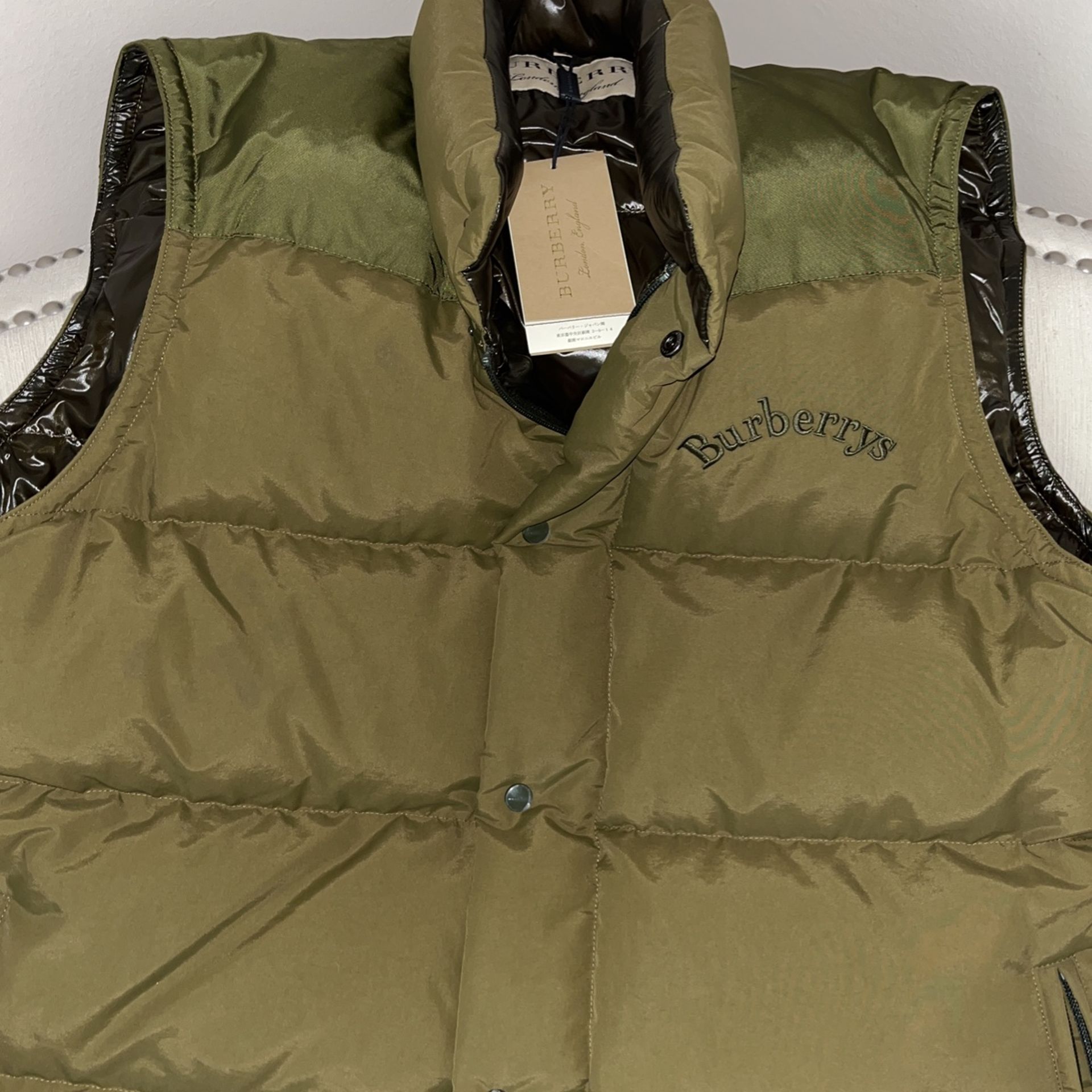 Burberry vest