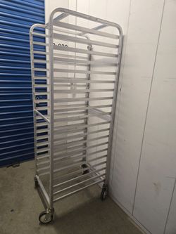 Bakers rack on casters