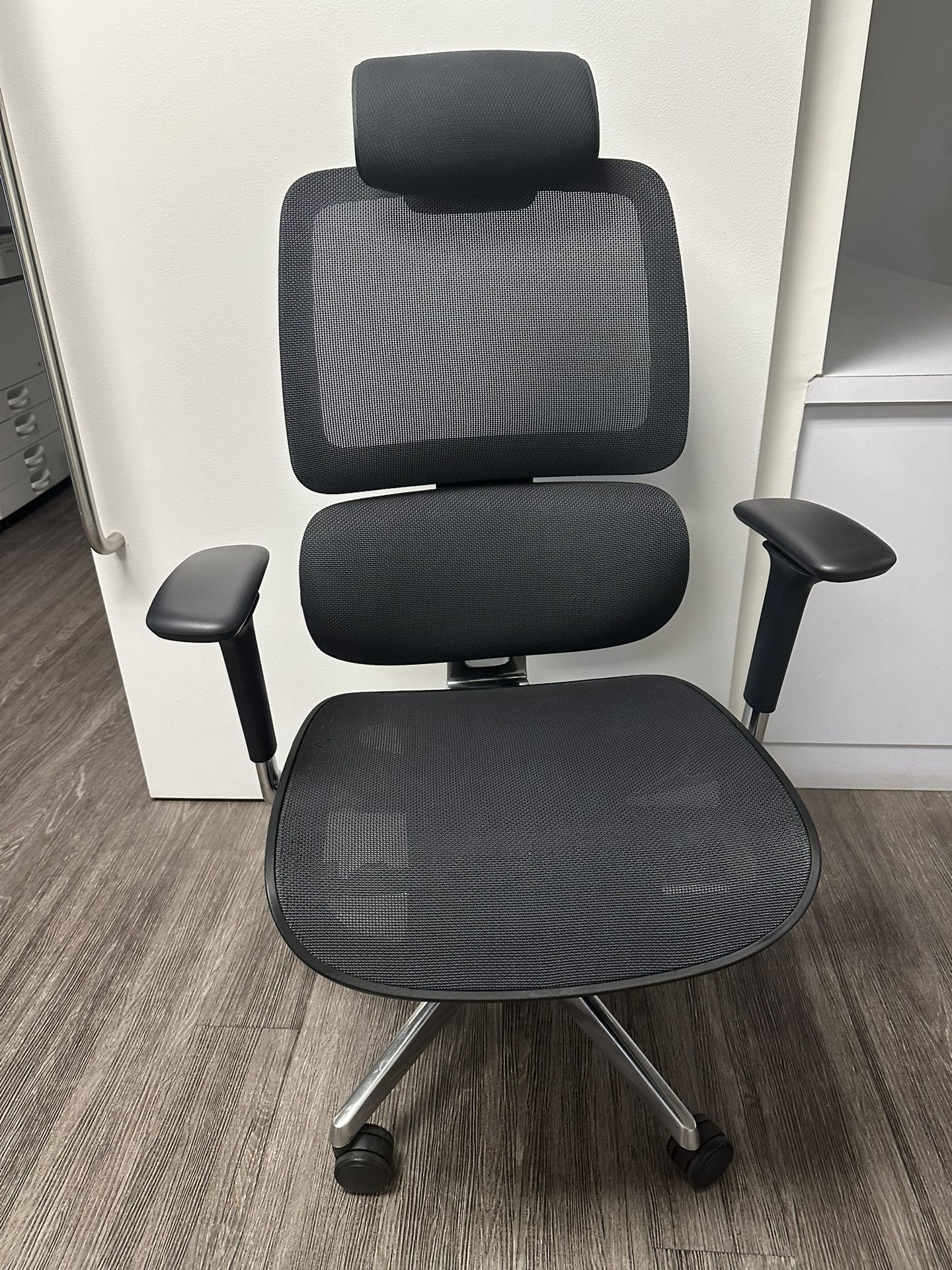 BDI Voca® 3501 Task Chair Excellent Condition 