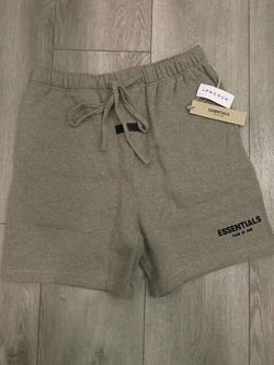 essential shorts medium