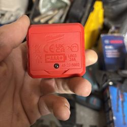 Milwaukee Digital Angle Finder