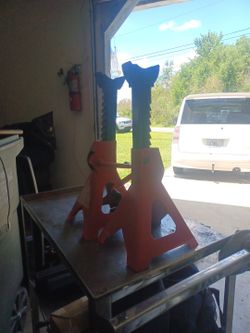 Steel car jack