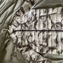 Tommy Hilfiger puffer jacket