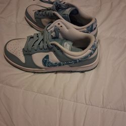 Nike Low Dunk Essential Paisley 