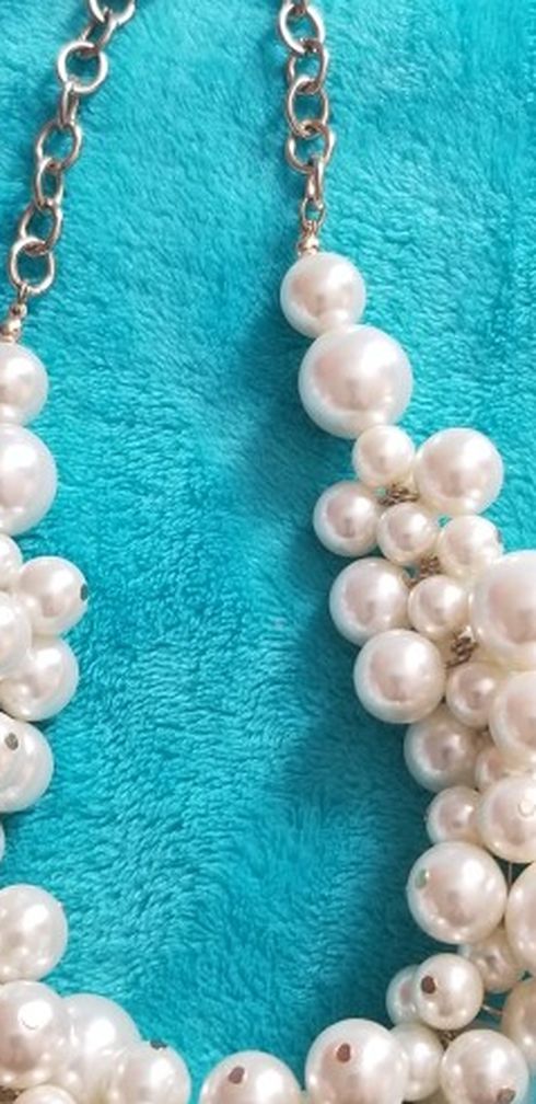 Cluster Pearl (Faux) Statement Necklace