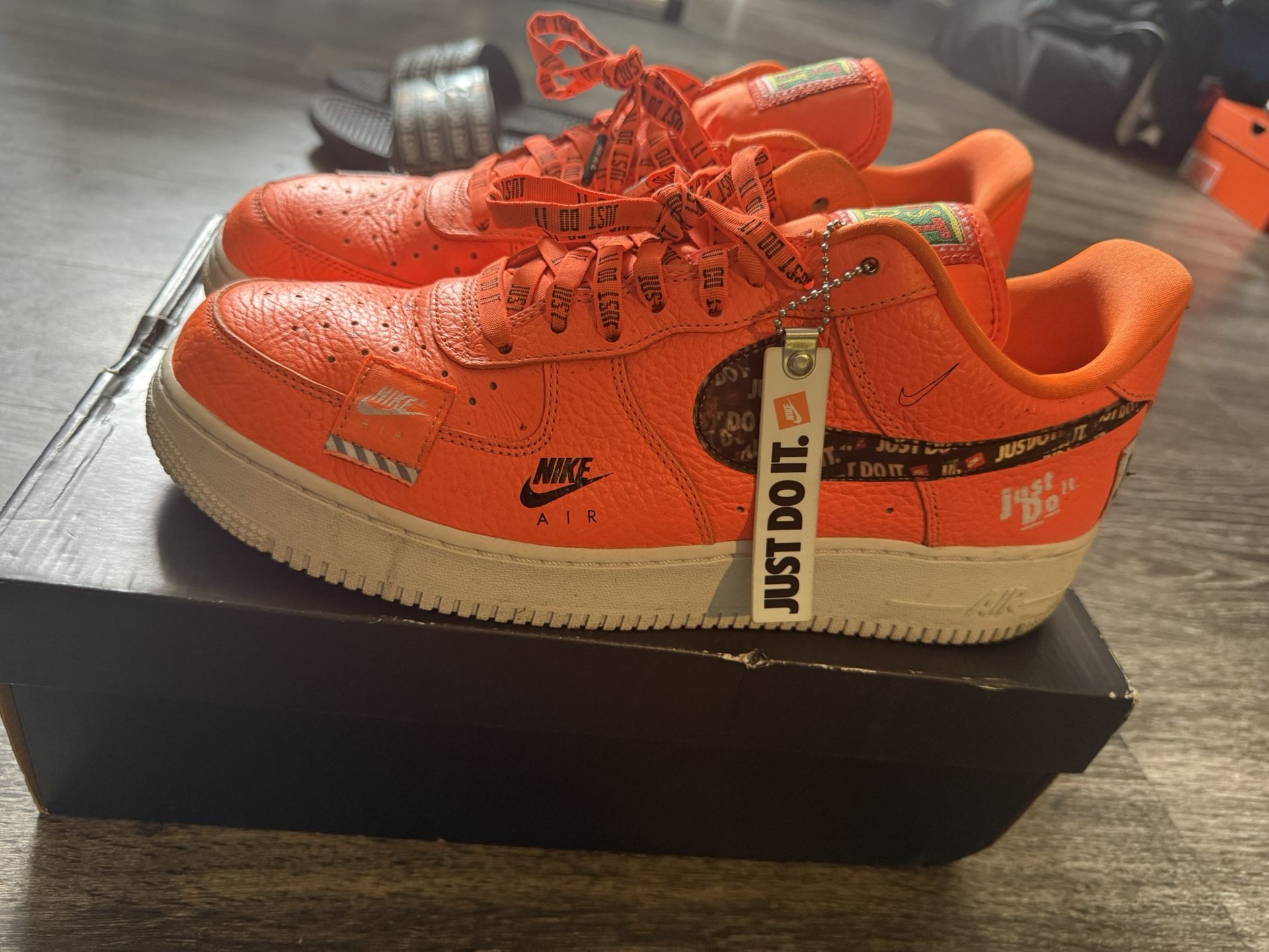 Just do It Men’s Air Force 1 Sz 12