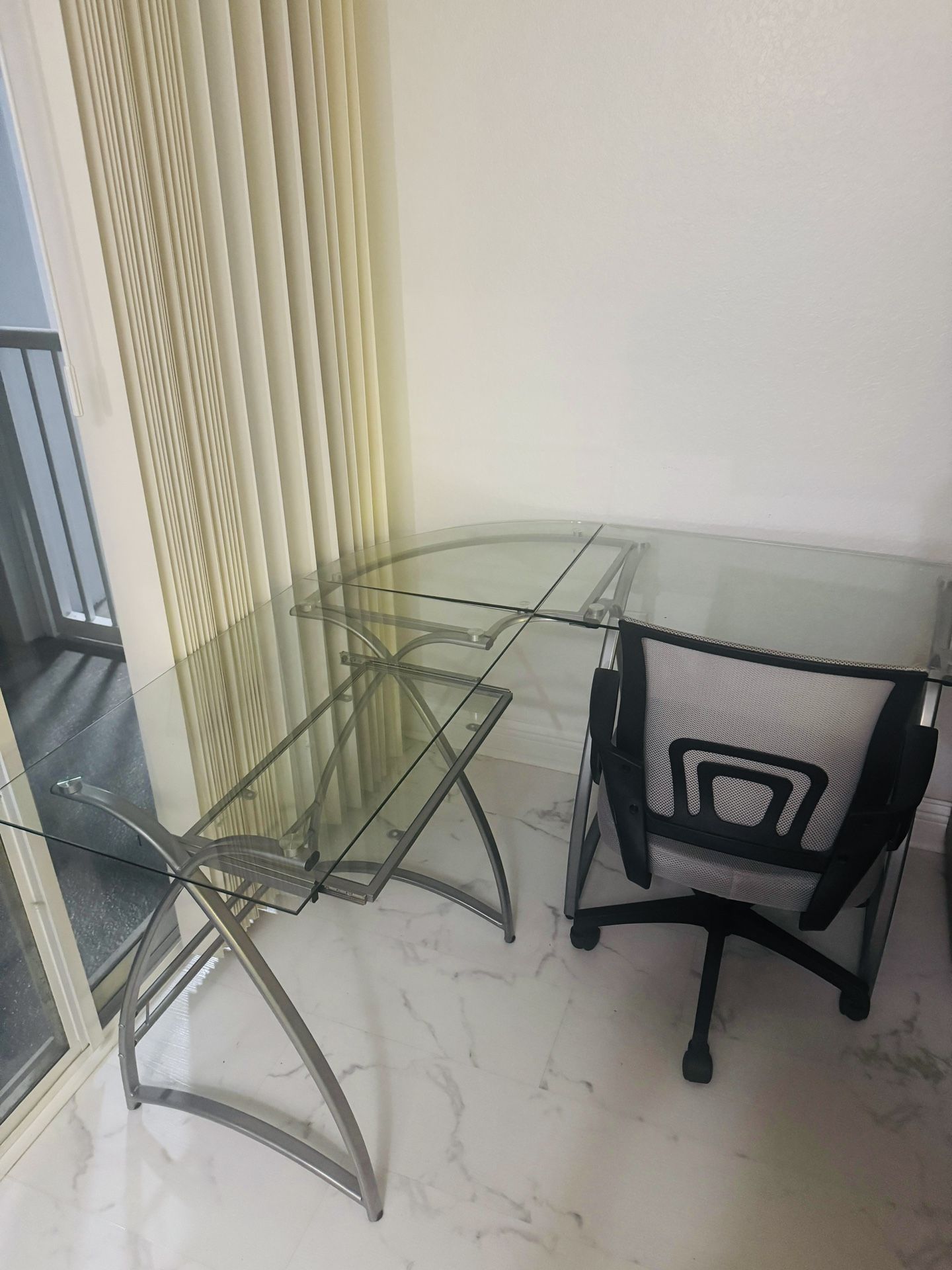 L-Shaped Glass Computer Desk - FREE
