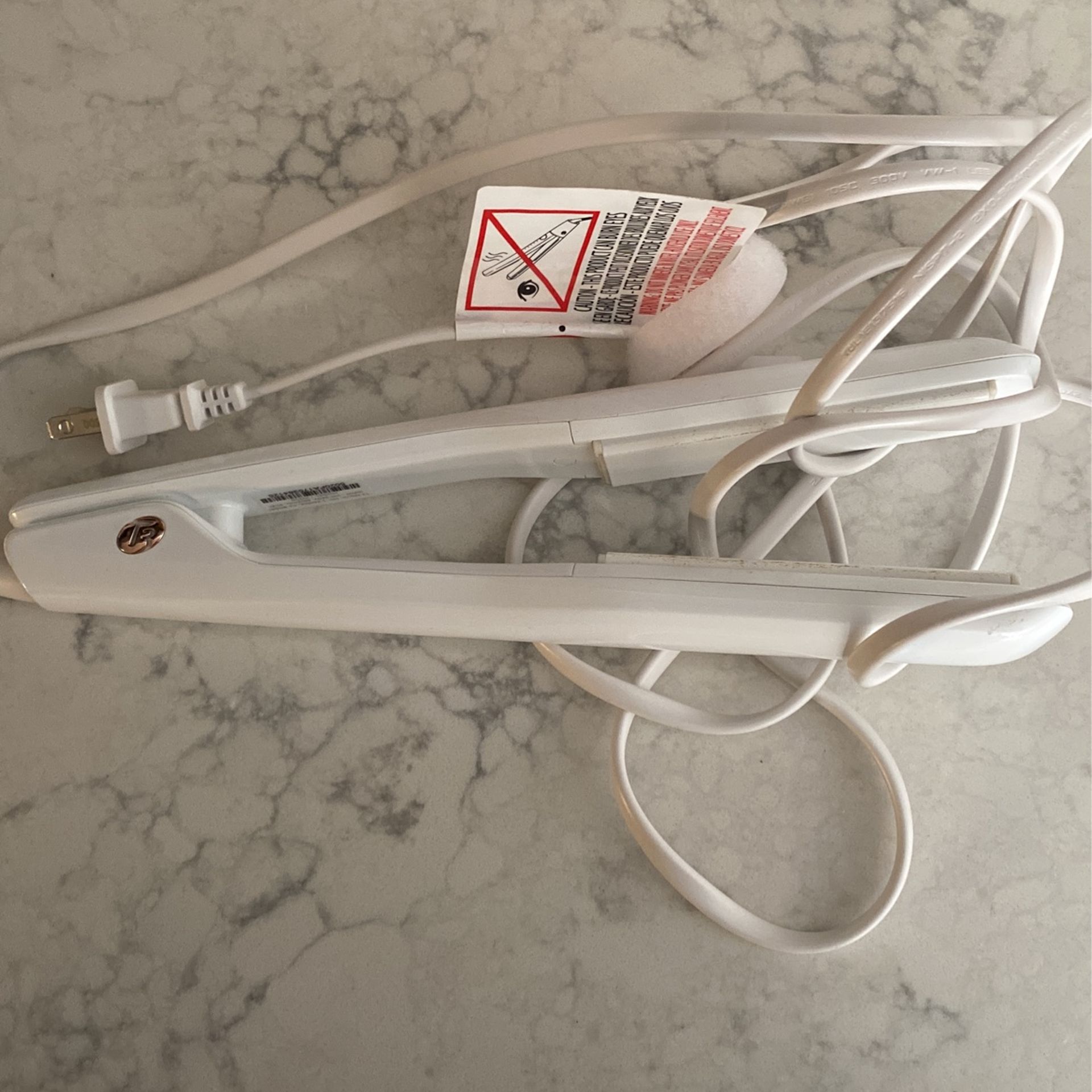 T3 Hair straightener