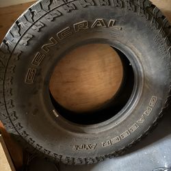 General Grabber At2 Long Range Tire 285/75R16