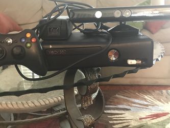 XBox 360 With one camera one remote and cords