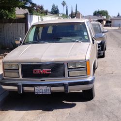 1994 GMC Suburban, 2 Wheel Drive, All Original Condition 