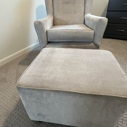 Swivel Nursery Rocking Chair & Footrest 
