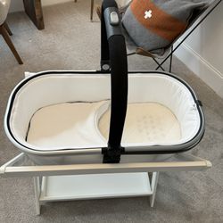 Uppababy Bassinet With Stand 