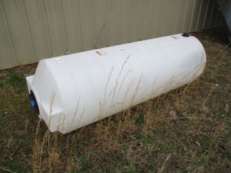 250 Gallon Vertical Water Tank