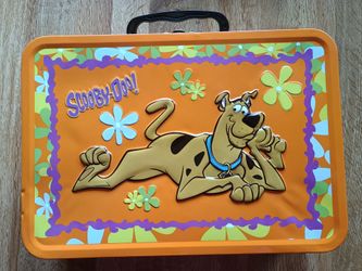 Large Scooby Doo/ Mystery Machine Metal Lunch Box