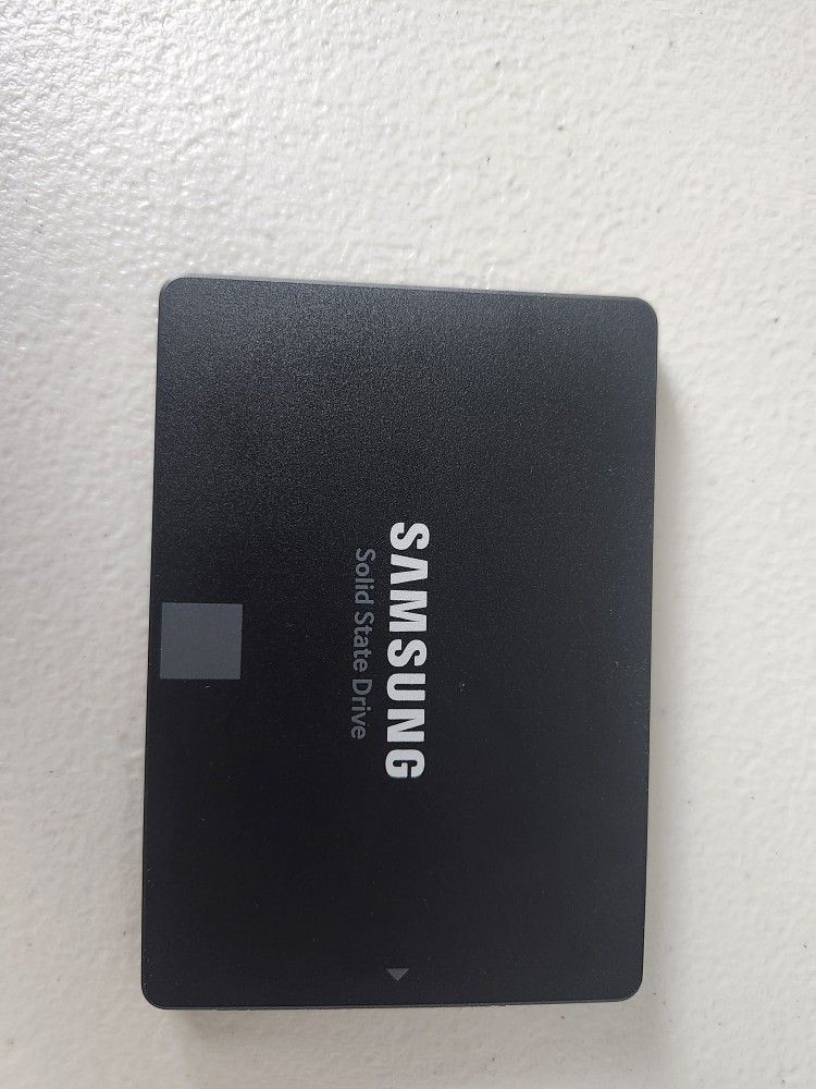 Samsung (5) & Kingston (1) ssd