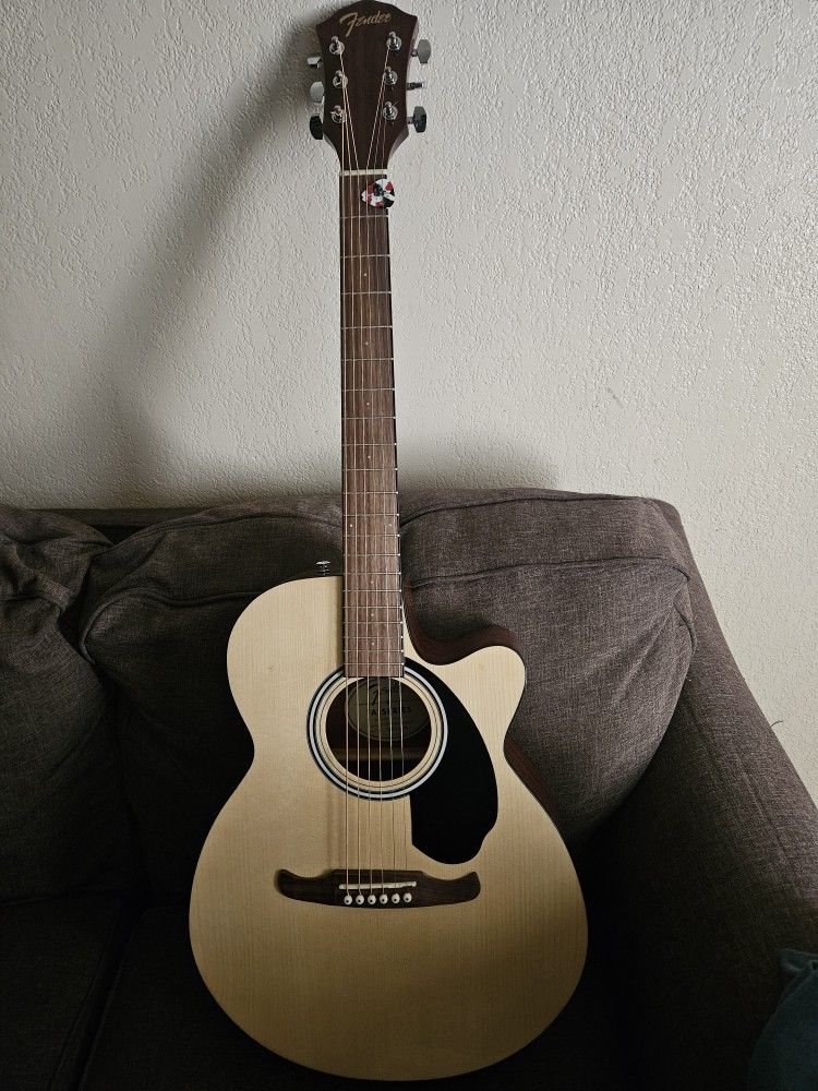 Fender Electric Acoustic