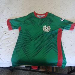 Brand, Juego DEL Mundo Size Small.