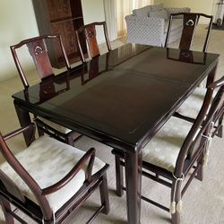 Dining Room Set, Lighted Hitch, Server, Table With 2 Leafs, 6 Chairs, Great Condition.