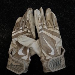 Nike Hyperdiamond Edge Batting Gloves .