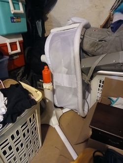 Bassinet Swivel Over And Up And Down Motion. 