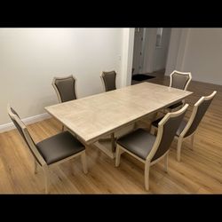 BEAUTIFUL 6 CHAIR DINNING ROOMSET