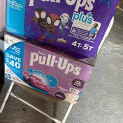 Diapers pull Ups