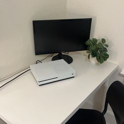 Xbox One S With Monitor