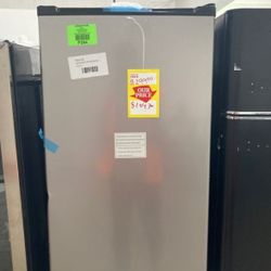 Frigidaire❄️ Mini Fridge ❄️ FFPAs UM T13