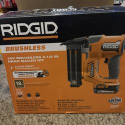 Ridgid 18 Gauge Brad Nailer Kit