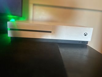 Xbox One S With Wireless Controller