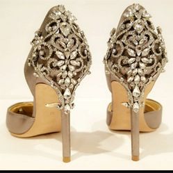 Badgley Mischka Karma II Pump