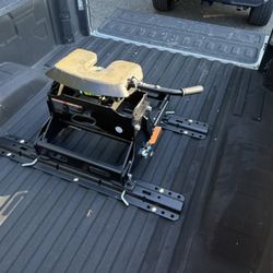 Curt A20 5th Wheel Hitch