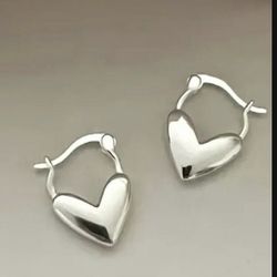 New Vintage Design Silver Heart  Shape Earrings
