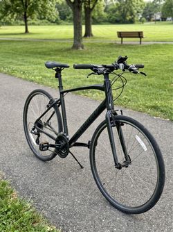 Specialized Sirrus 1.0 Hybrid Bike (Lightly Used