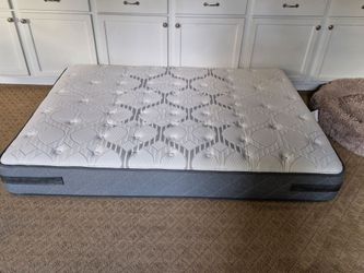 Full mattress set