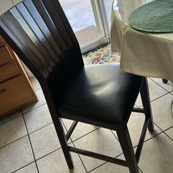 Cherry wood round dining table