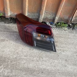 Honda Civic. Sedan  LED  REAR LAMP Driver Left  Side. Tail Lights  2020-2023-2024-2025 OEM.  Good condition.