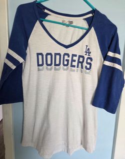 DODGERS T SHIRT FOR WOMEN SIZE  SMALL 💙