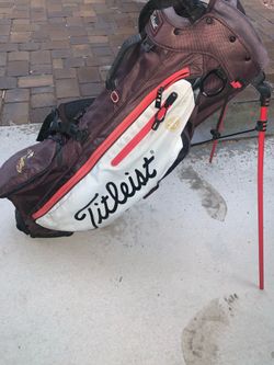 Titleist Lightweight Golf Bag!