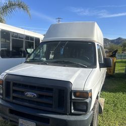 2008 Ford Van E350