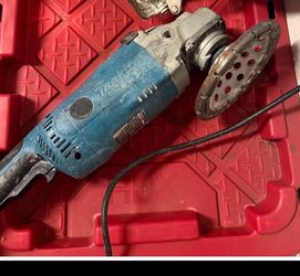 Makita grinder