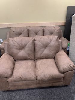 Sofa/ love seat