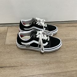 3 1/2 Men’s Vans Shoes 