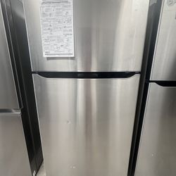 Unused LG 33” Wide Top Freezer Refrige 
