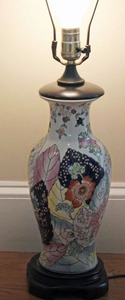 Vintage Tobacco Leaf Ginger Jar Lamp